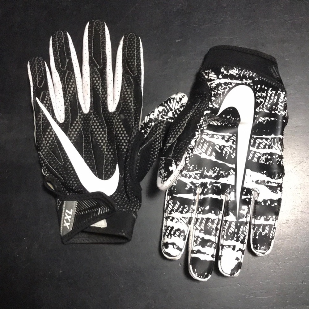 Nike Black and White Football Gloves Size XXL